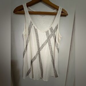 Eileen Fisher size XS 100% linen tank top 
Green geometric beading 
Preowned